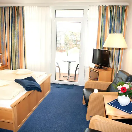 Mellum Hotel *